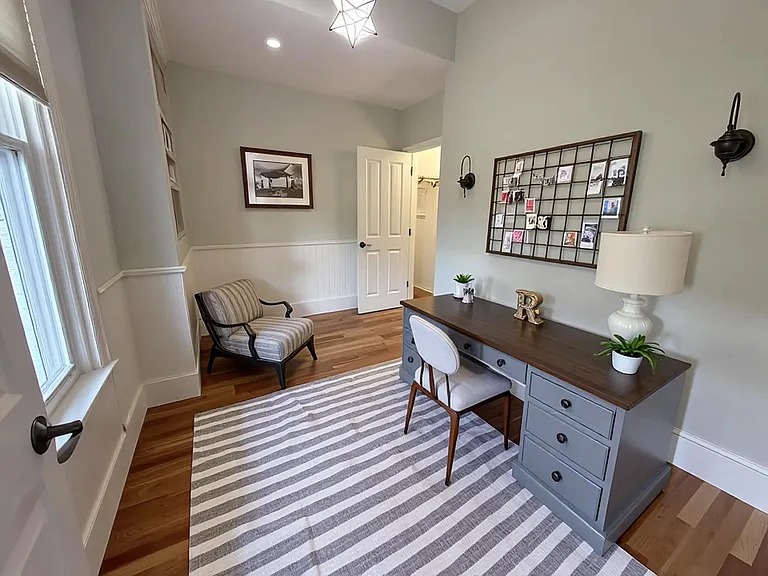 77 Fair Oaks Ave #1 — Photo 4