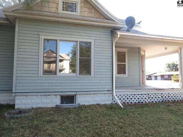 301 E 1st Ave, Saint John, KS 67576
