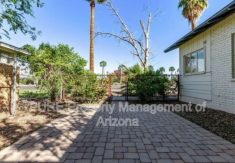 1190 S Mill Ave #A — Photo 16