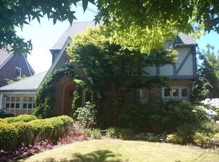 2637 28th Ave W, Seattle, WA 98199