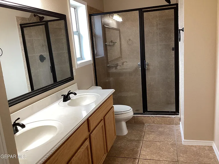 5925 Speyside Dr — Photo 12