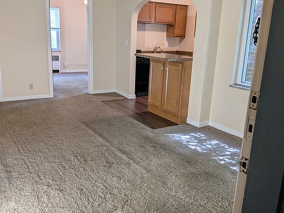 4th image of 6932 Murray Ave