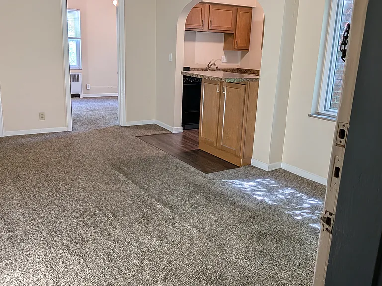 6932 Murray Ave — Photo 4