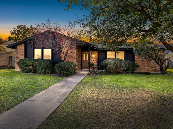 3909 Windhaven Rd, Fort Worth, TX 76133