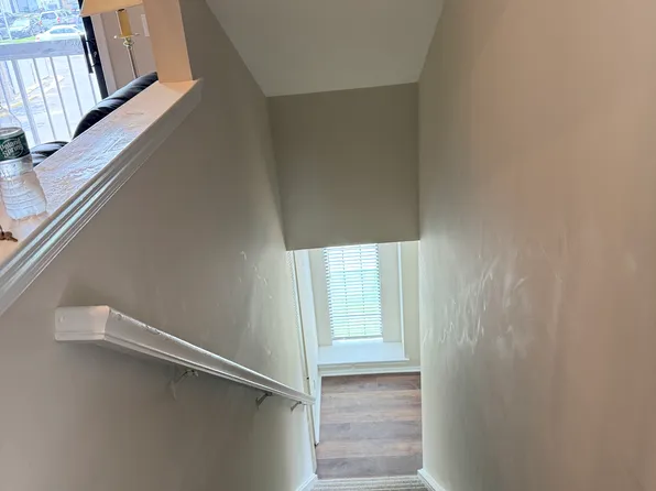 3011 Lighthouse Ln, Parlin, NJ 08859