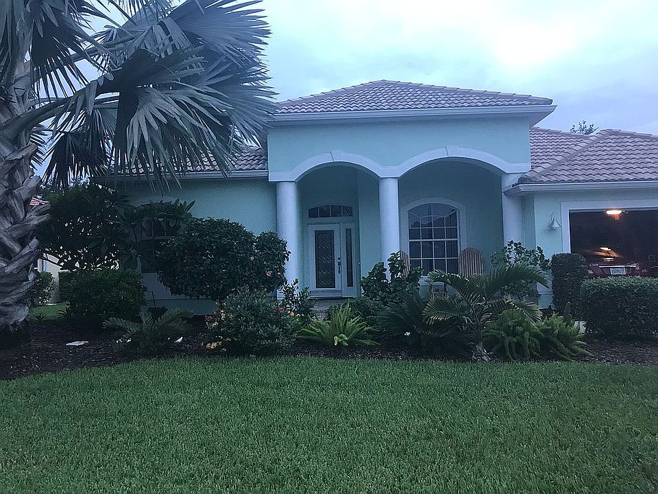 1st image of 1899 Coconut Palm Cir