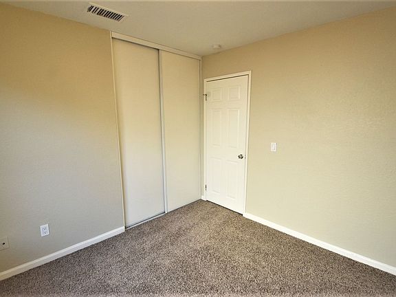 4th image of 4313 Lexington Ct