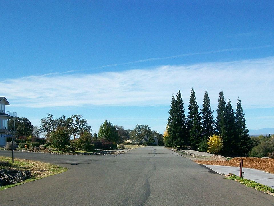2nd image of 217 Eagle Nest Dr