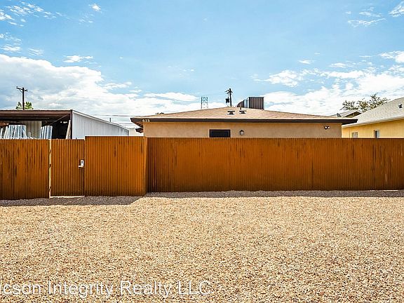 2nd image of 615 S Santa Rita Ave #8815930