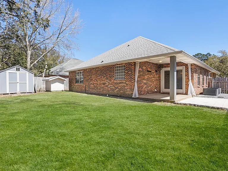 1517 Porpoise St — Photo 20