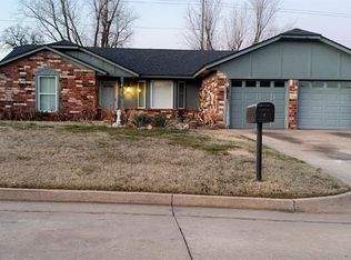 9709 Willow Wind Dr, Midwest City, OK 73130