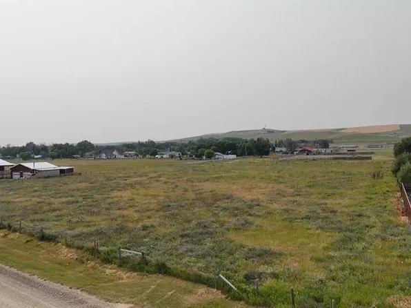 N 2nd St E, Magrath, AB T0K 1J0