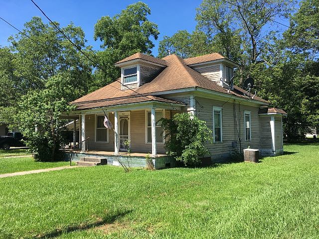 1st image of 712 S Anna St