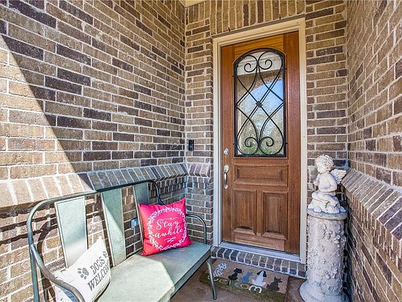 4th image of 5805 Mira Lago Ln