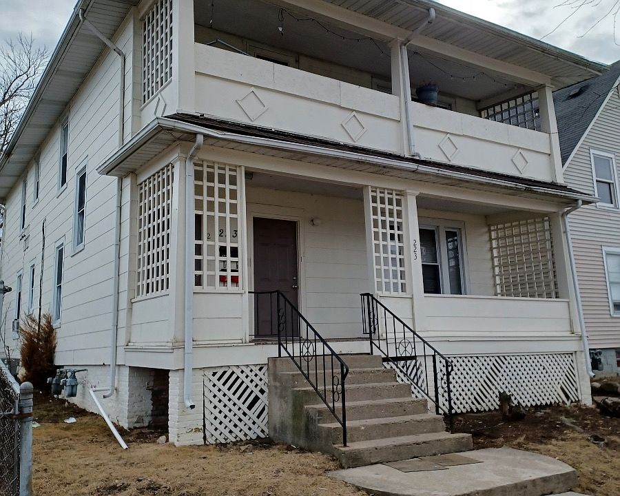 1st image of 223 Sherman Pl #1
