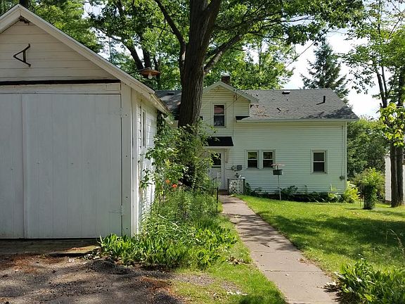 3rd image of 712 E H St
