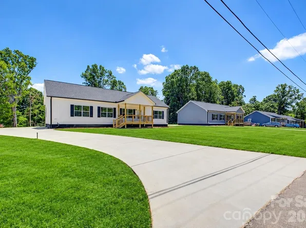 111 Sarah Ave, Newton, NC 28658