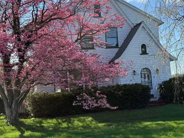 2421 N 24th St, Quincy, IL 62305