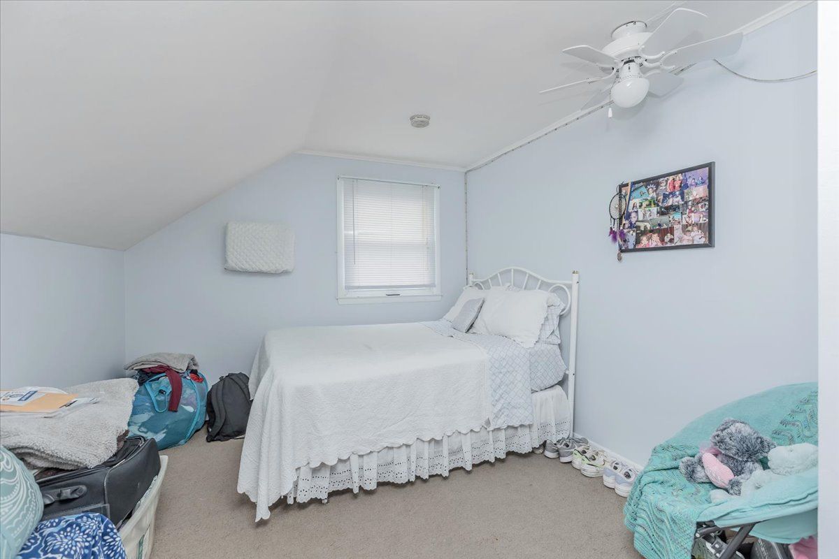  Upper Level: Accessory Apartment - Bedroom 4