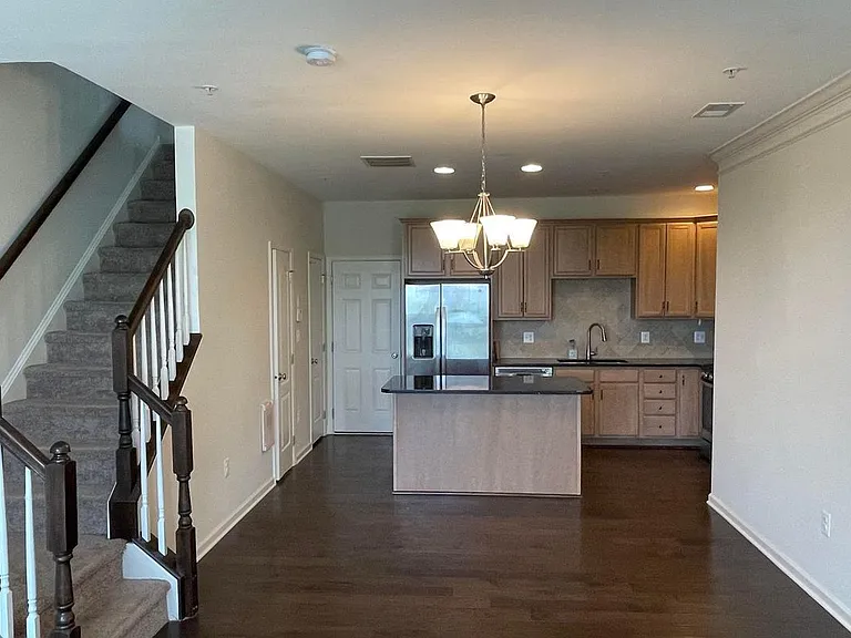 23530 Hopewell Manor Ter — Photo 9