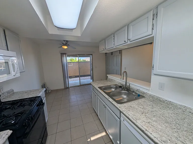 3033 Saint George St #A — Photo 4
