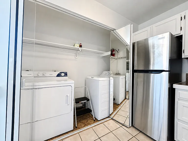1031 Portland Pl #7 — Photo 4
