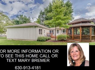 27W011 Grand Ave, Wheaton, IL 60187