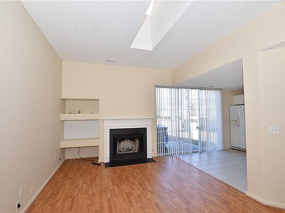 2nd image of 6227 Oakglen Dr