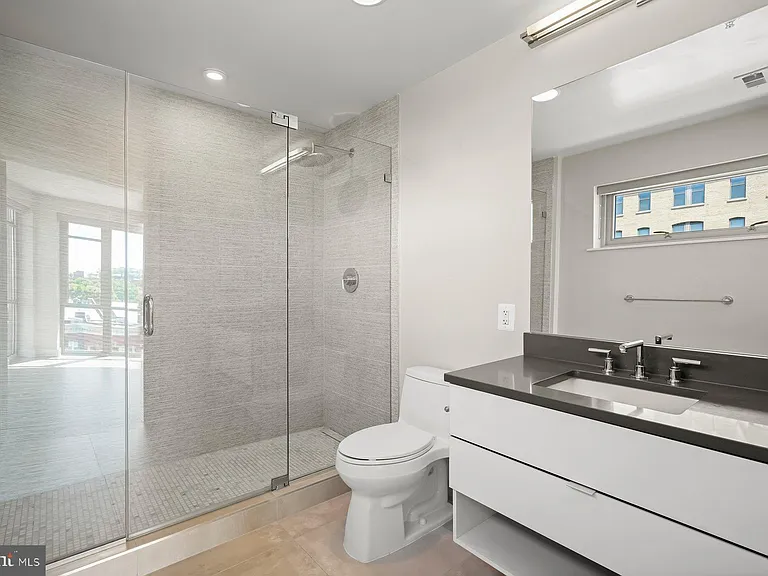1311 13th St NW #Penthouse 1 — Photo 8
