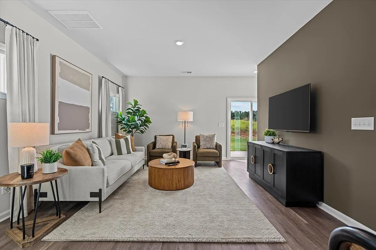 205 Islay Way — Photo 4