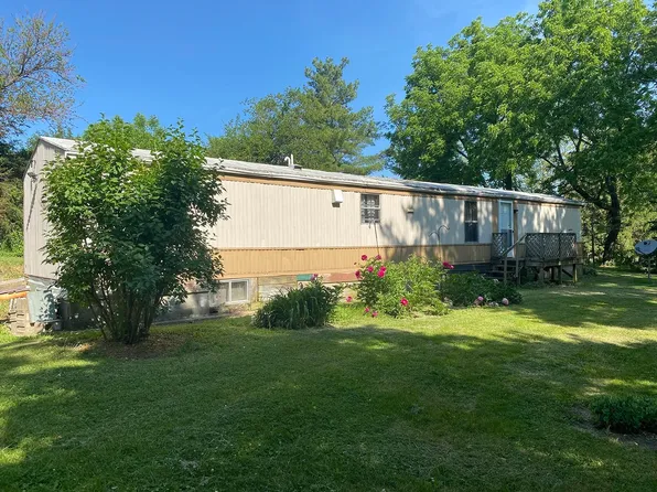 14220 Brethren Rd, Lanark, IL 61046