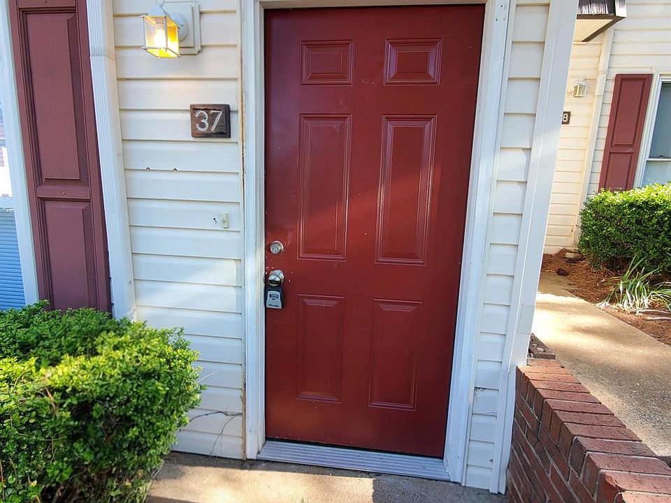 1st image of 7949 Shady Oak Trl APT 37