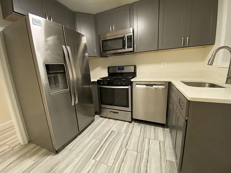 2800 Wisconsin Ave NW #409 — Photo 13