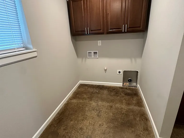 6503 Fremont Dr — Photo 8