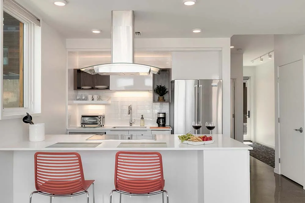 1 bed, 780 sqft, $2,995 — Photo 1