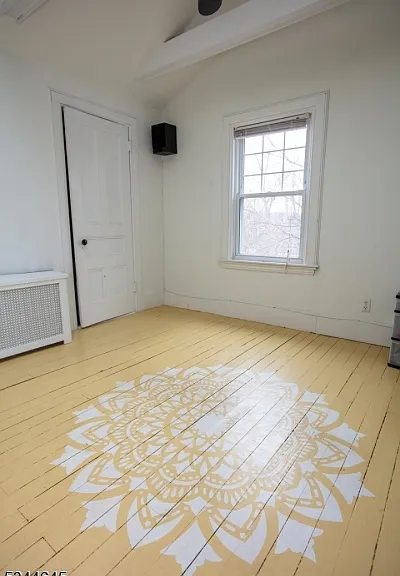 110 Montclair Ave — Photo 43