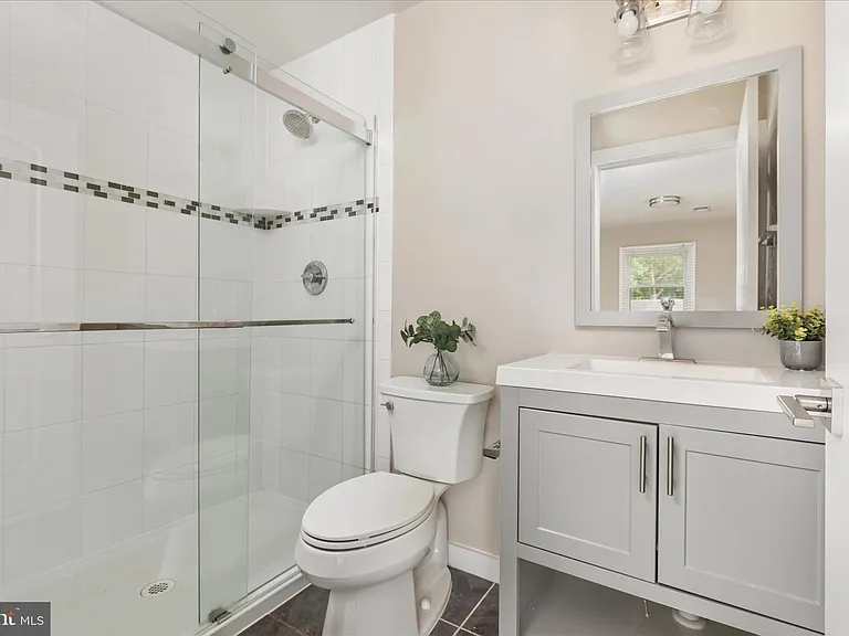 14013 Glenkirk Rd — Photo 17