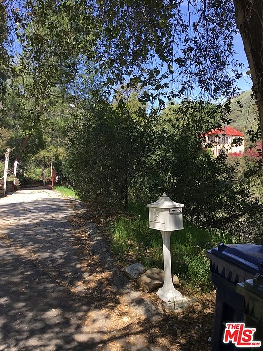 1st image of 2774 Marquette Dr