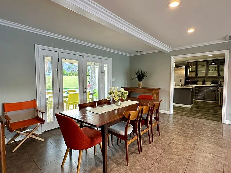 1331 S Sunrise Way — Photo 9