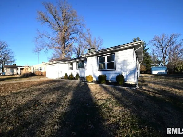 17 N Highland Pl, Mount Vernon, IL 62864
