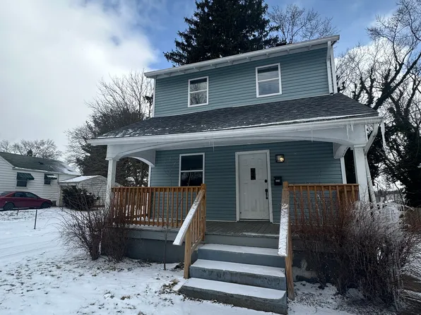 2218 Maple Ave NE, Canton, OH 44714