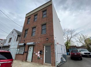 12 Cross St, Staten Island, NY 10304