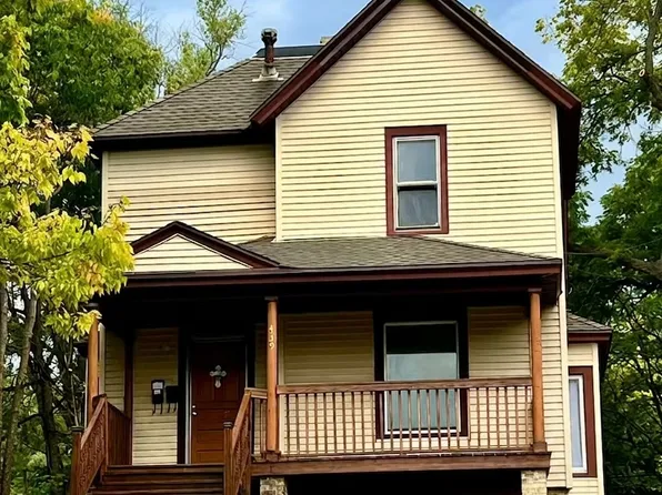 439 S Parker Dr #1, Janesville, WI 53545