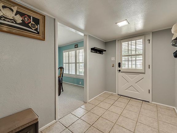 4th image of 1511 Spur Ave