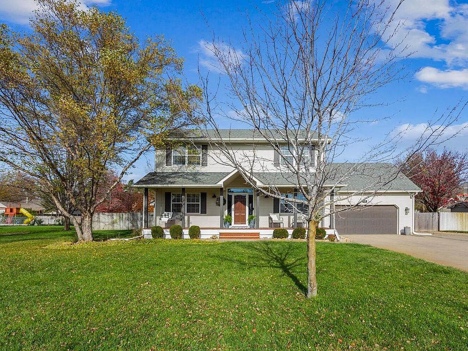 1st image of 716 Valley Park Dr