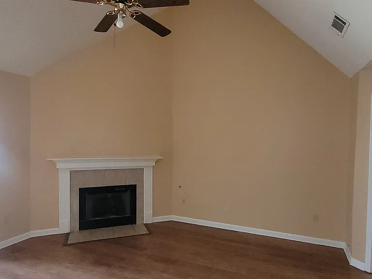 7782 Shadowland Dr — Photo 5