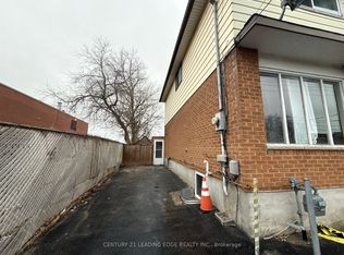 957 Glen St, Oshawa, ON L1J 3T9