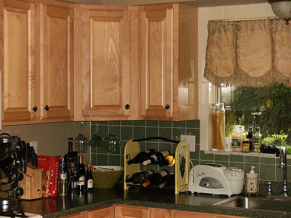 Kitchen (Pic 3)