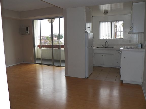 2nd image of 1150 N Normandie Ave APT 204
