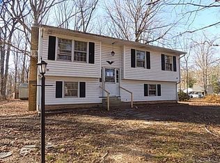 2501 Lanter Ln, Chester, VA 23836